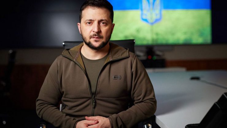 زێلێنسکی داوای پشتیوانی سوپا دەکات