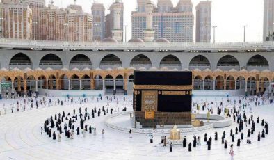 سعوودیە پێدانی ڤیزا بۆ گەشتی عومرە راگرت