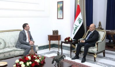 بەرهەم ساڵح: گرنگە پەیوەندییەکانی عێراق و بەریتانیا پتەوتر بکرێن