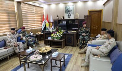 پێشمەرگە و سوپای عێراق تاوتوێی هەماهەنگیی لە ناوچەکانی بۆشایی ئەمنی نێوانیان دەکەن