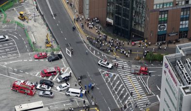 سەرۆکوەزیرانی پێشووی ژاپۆن لە رووداوێکی تەقەکردندا گیانی لەدەستدا