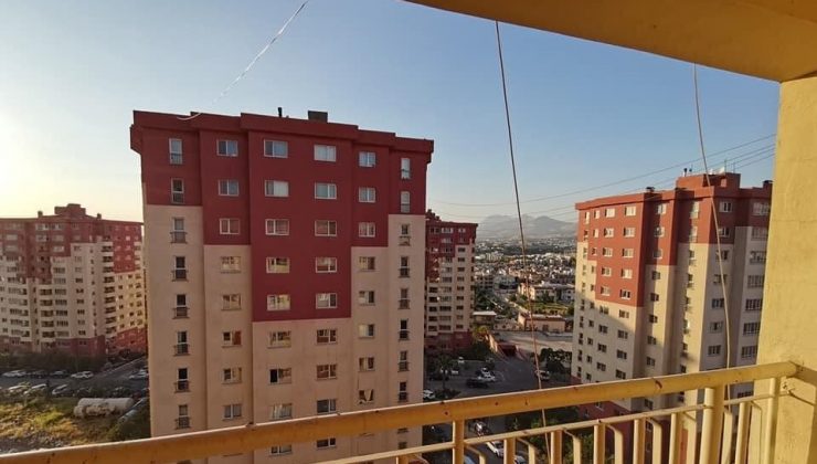 کچێک لە سلێمانی لە شوقەکەی دەکەوێتە خوارەوە و گیان لەدەستدەدات