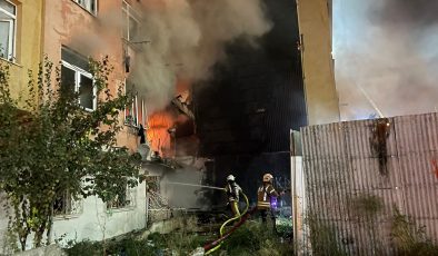 له‌ ئیستانبوڵ دوای ته‌قینه‌وه‌ له‌ باڵه‌خانه‌یه‌كدا ئاگركه‌وته‌وه‌