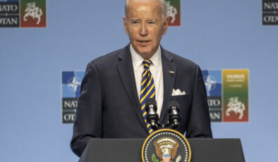 بایدن: رووسیا جەنگ دەدۆڕێنێت