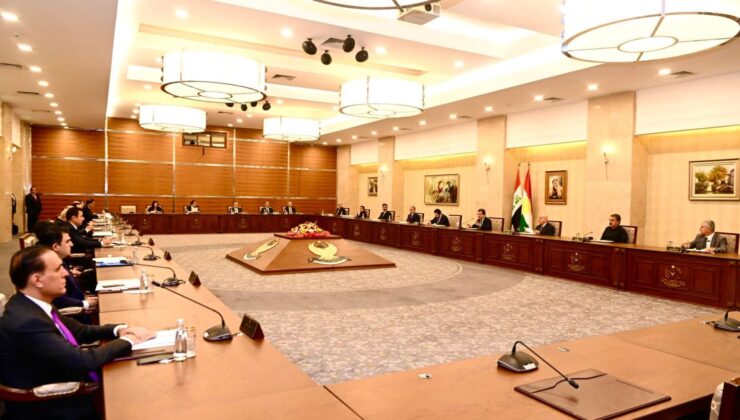 ئەنجومەنى وەزیران تاوتوێی سەردانى شاندەکەى هەرێم بۆ بەغداد دەکات