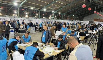 ژماردن و جیاكردنەوەی دەستی دەنگەكان لە سەرجەم پارێزگاكان كۆتایی هات