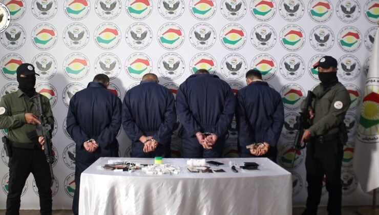 چوار تۆمەتبار دەستگیرکرا کە ماددەی هۆشبەریان لە گەدە و کۆمیاندا دەشاردەوە