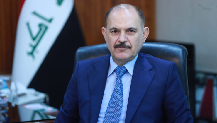 سەرۆکی دادگای فیدراڵی وەڵامی پرسیارەکانی پەیوەست بە مووچەی فەرمانبەرانی هەرێم دەداتەوە