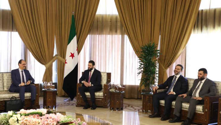 سەرۆکی میت لەگەڵ سەرۆککۆماری سووریا و شاندەکەی کۆبووەوە