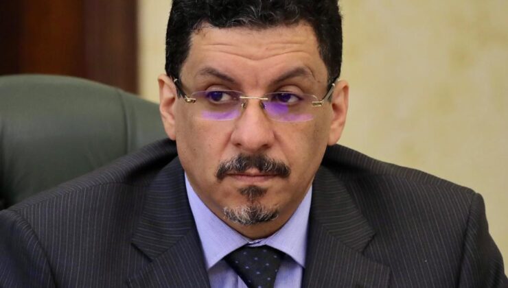 سەرۆک وەزیرانی یەمەن دەستلەکارکێشانەوەی خۆی ڕایگەیاند