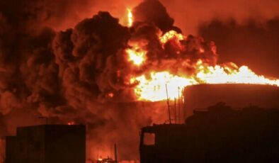 دوو تەقینەوەی بەهێز یەمەنی هەژاند