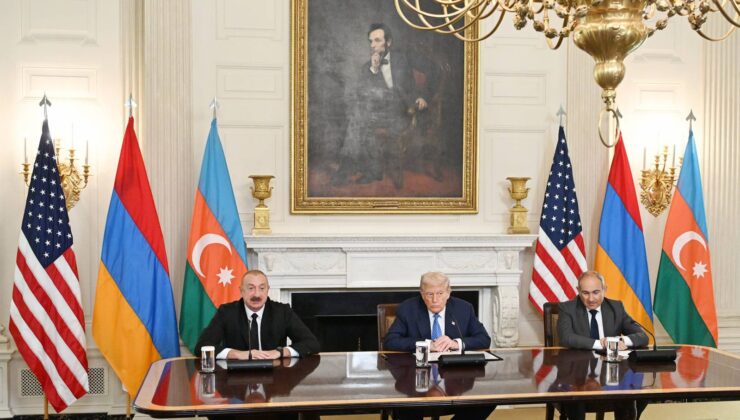 ئازەربایجان و ئەرمینیا بەیاننامەیەکی هاوبەشیان بۆ ئاشتی واژۆ کرد