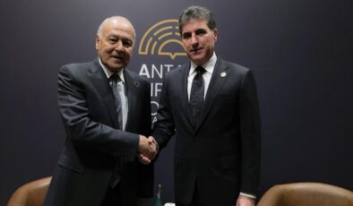 نێچیرڤان بارزانی پەیوەندییەکی تەلەفۆنیی لە ئەمینداری گشتیی کۆمکاری عەرەبییەوە پێگەیشت