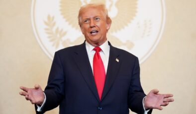 ترەمپ: دەبێت ناوی گەرووی هورمز بگۆڕدرێت بۆ “گەرووی ترەمپ”