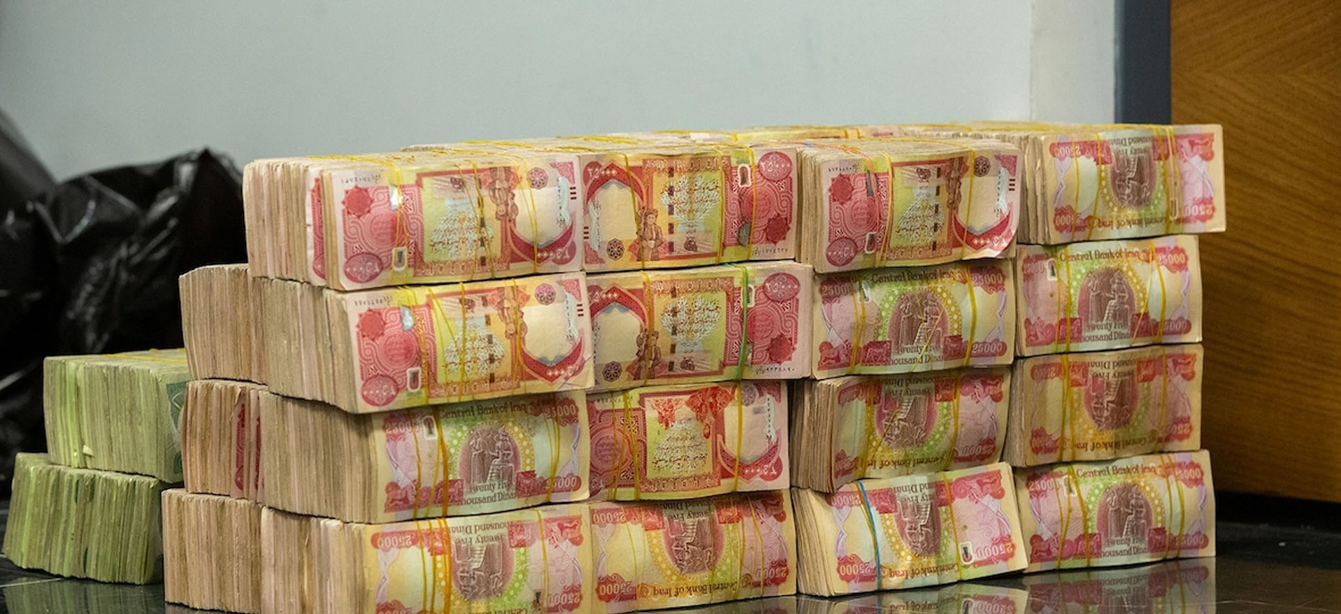 مووچەی مانگی ئادار خرایە سەر هەژماری بانکی هەرێم