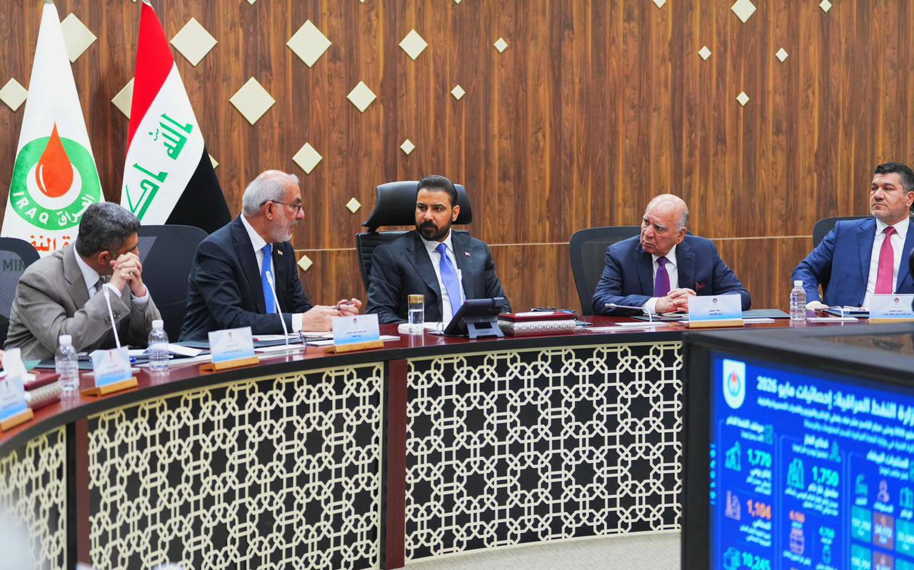سەرۆکوەزیرانی عێراق ڕێنمایی دەدات بە زیادکردنی قەبارەی هەناردەکردنی نەوت